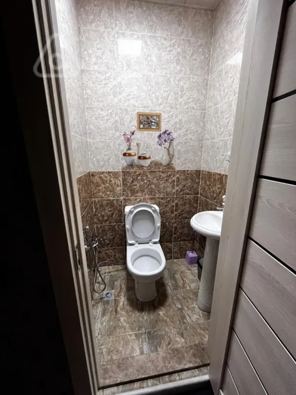 Kirayə verilir 2 otaqlı yeni tikili 85 m²