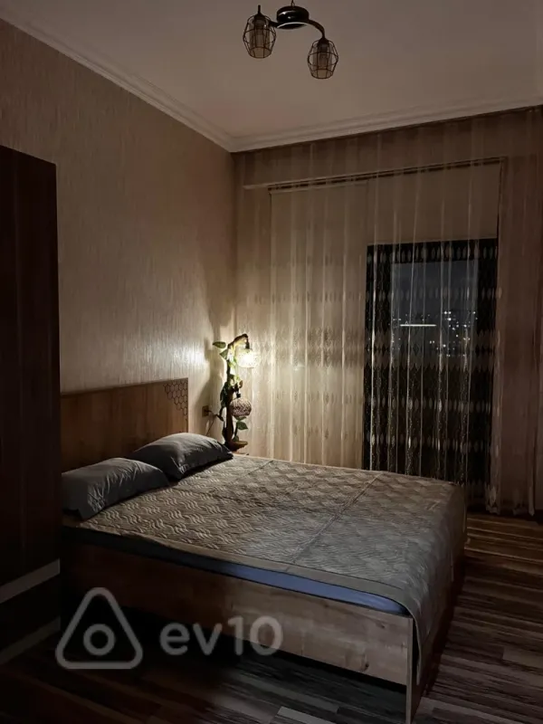 Kirayə verilir 2 otaqlı yeni tikili 85 m²