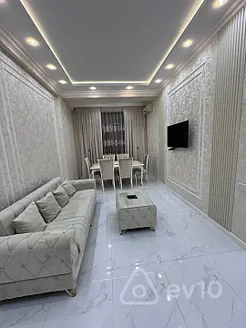Kirayə verilir 2 otaqlı yeni tikili 65 m²