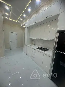 Kirayə verilir 2 otaqlı yeni tikili 65 m²