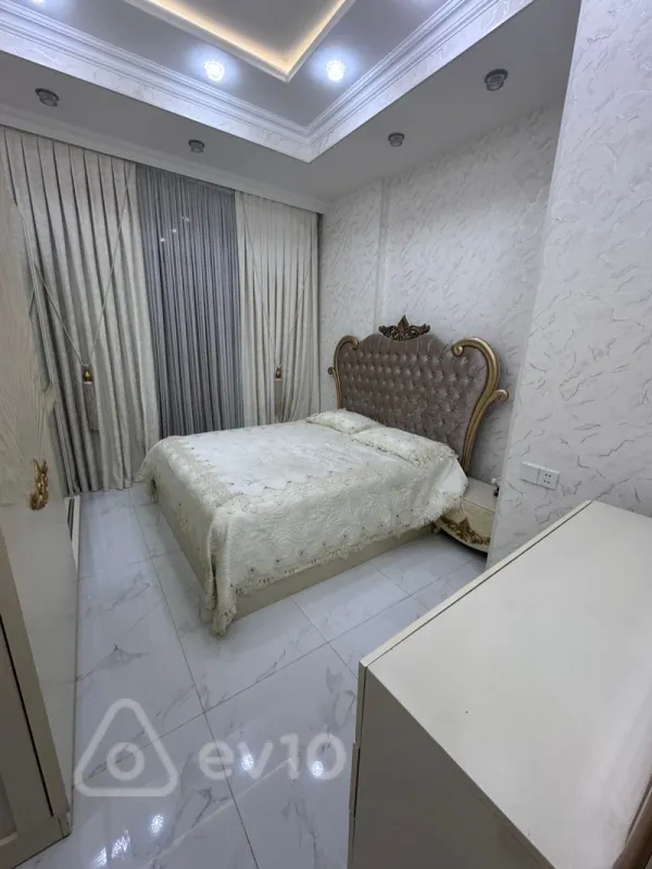 Kirayə verilir 2 otaqlı yeni tikili 65 m²