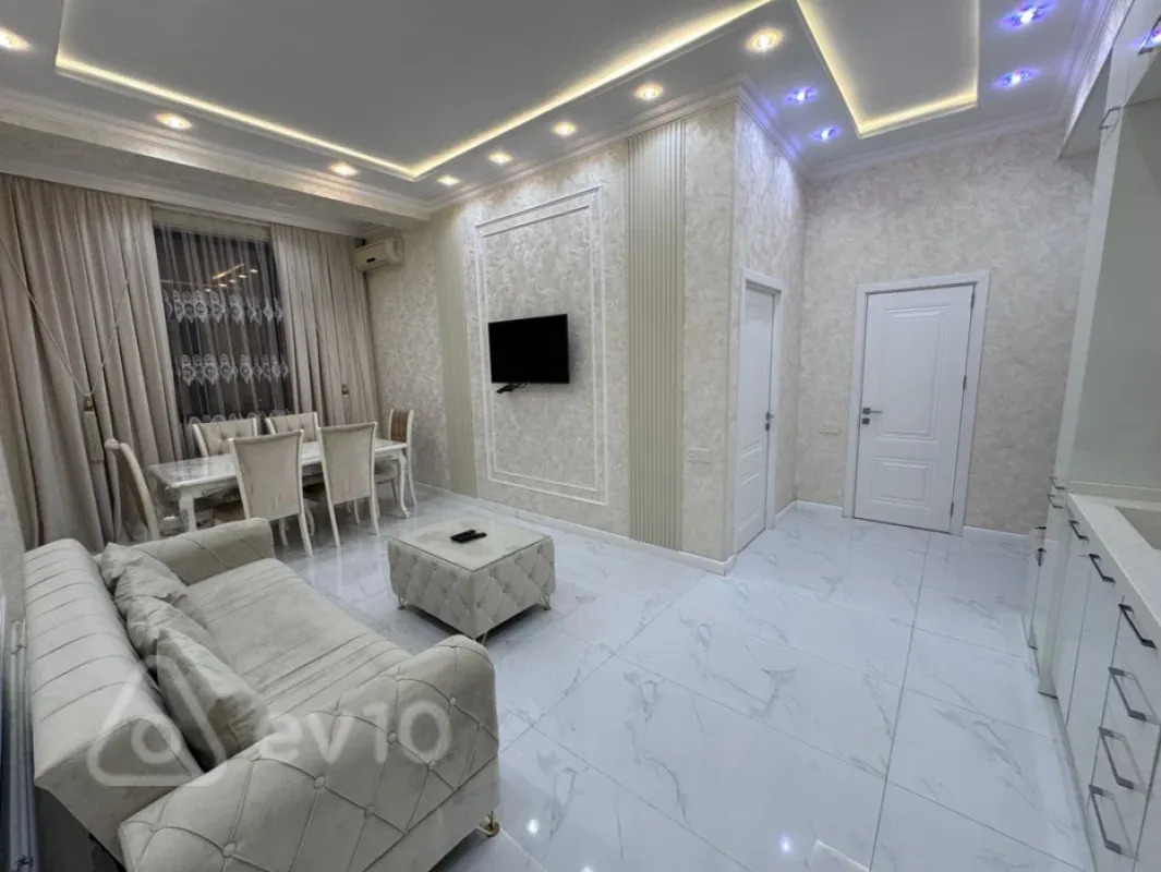 Kirayə verilir 2 otaqlı yeni tikili 65 m²