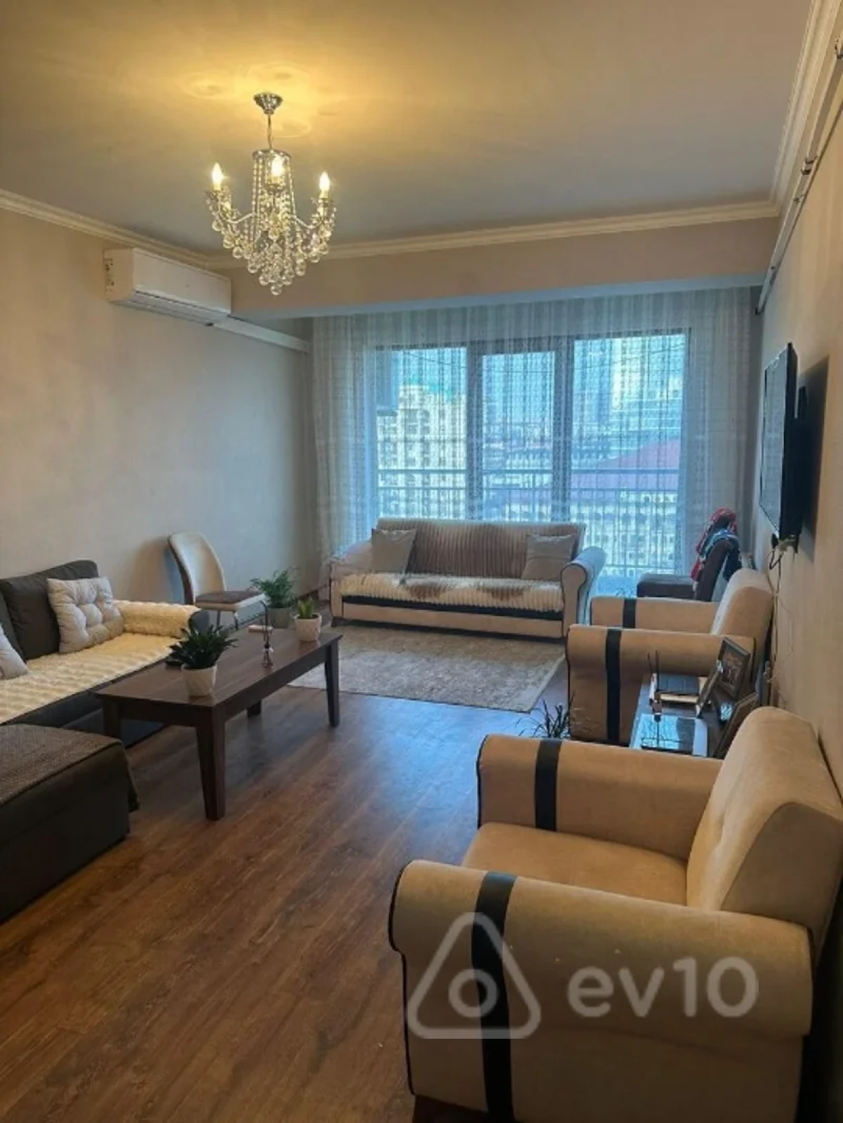 Kirayə verilir 2 otaqlı yeni tikili 78 m²