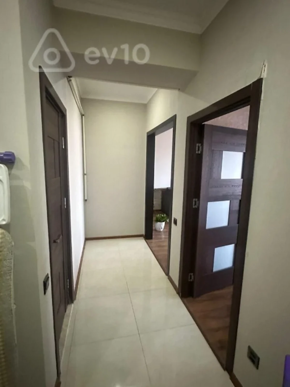 Kirayə verilir 2 otaqlı yeni tikili 78 m²