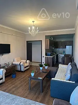 Kirayə verilir 2 otaqlı yeni tikili 78 m²