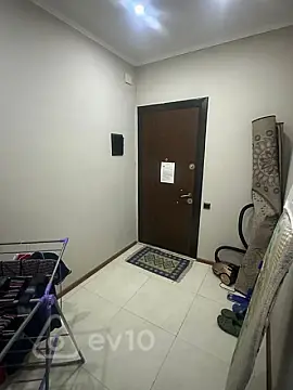 Kirayə verilir 2 otaqlı yeni tikili 78 m²