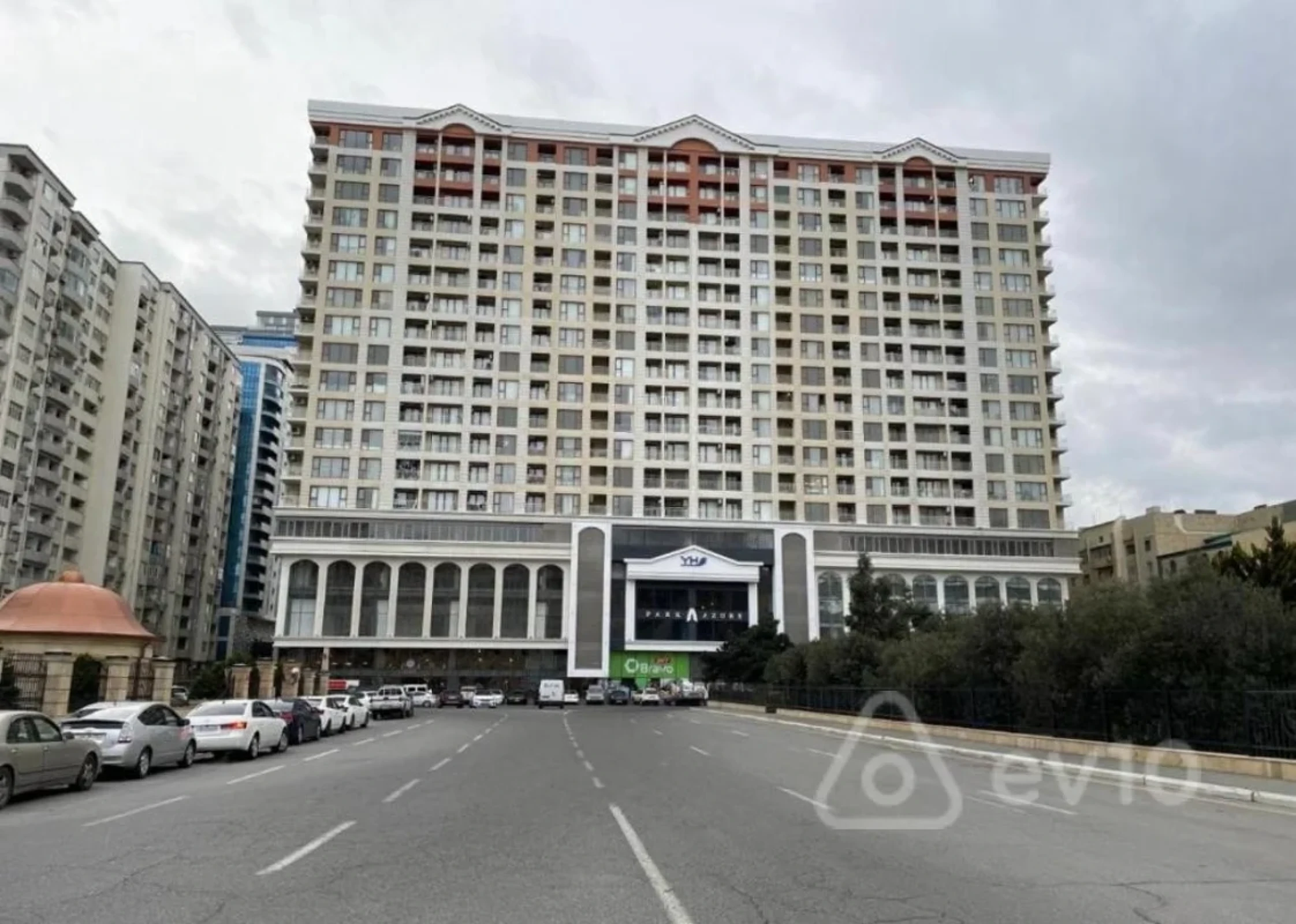 Kirayə verilir 2 otaqlı yeni tikili 78 m²