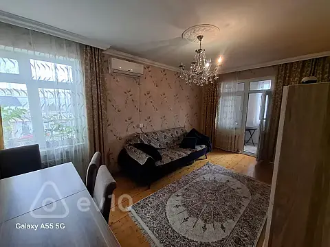 Satılır 2 otaqlı köhnə tikili 58 m²
