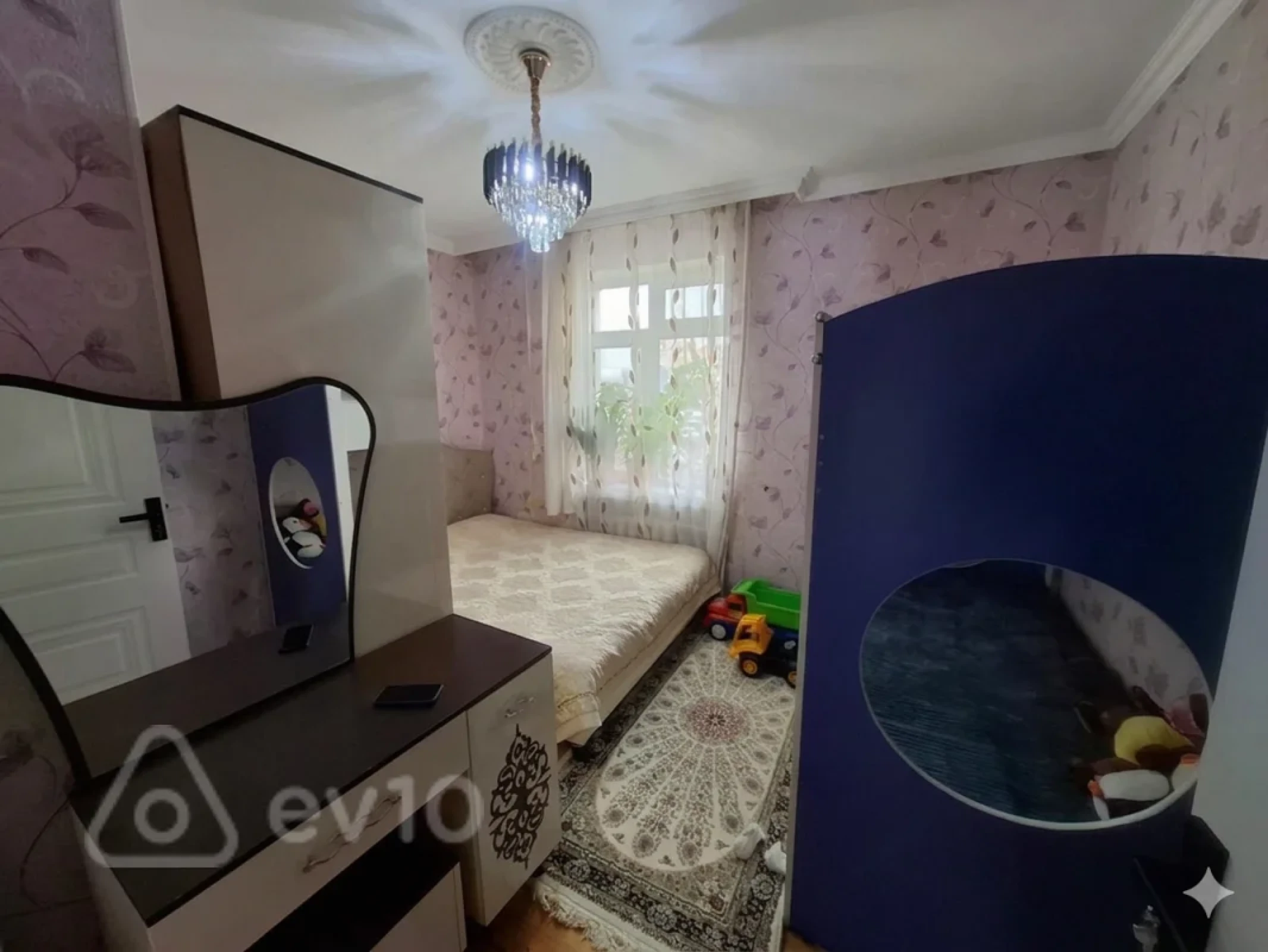 Satılır 2 otaqlı köhnə tikili 58 m²