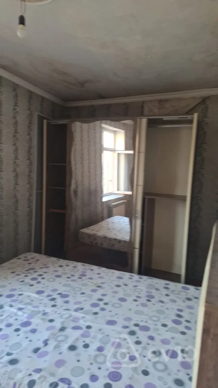 Kirayə verilir 2 otaqlı köhnə tikili 55 m²