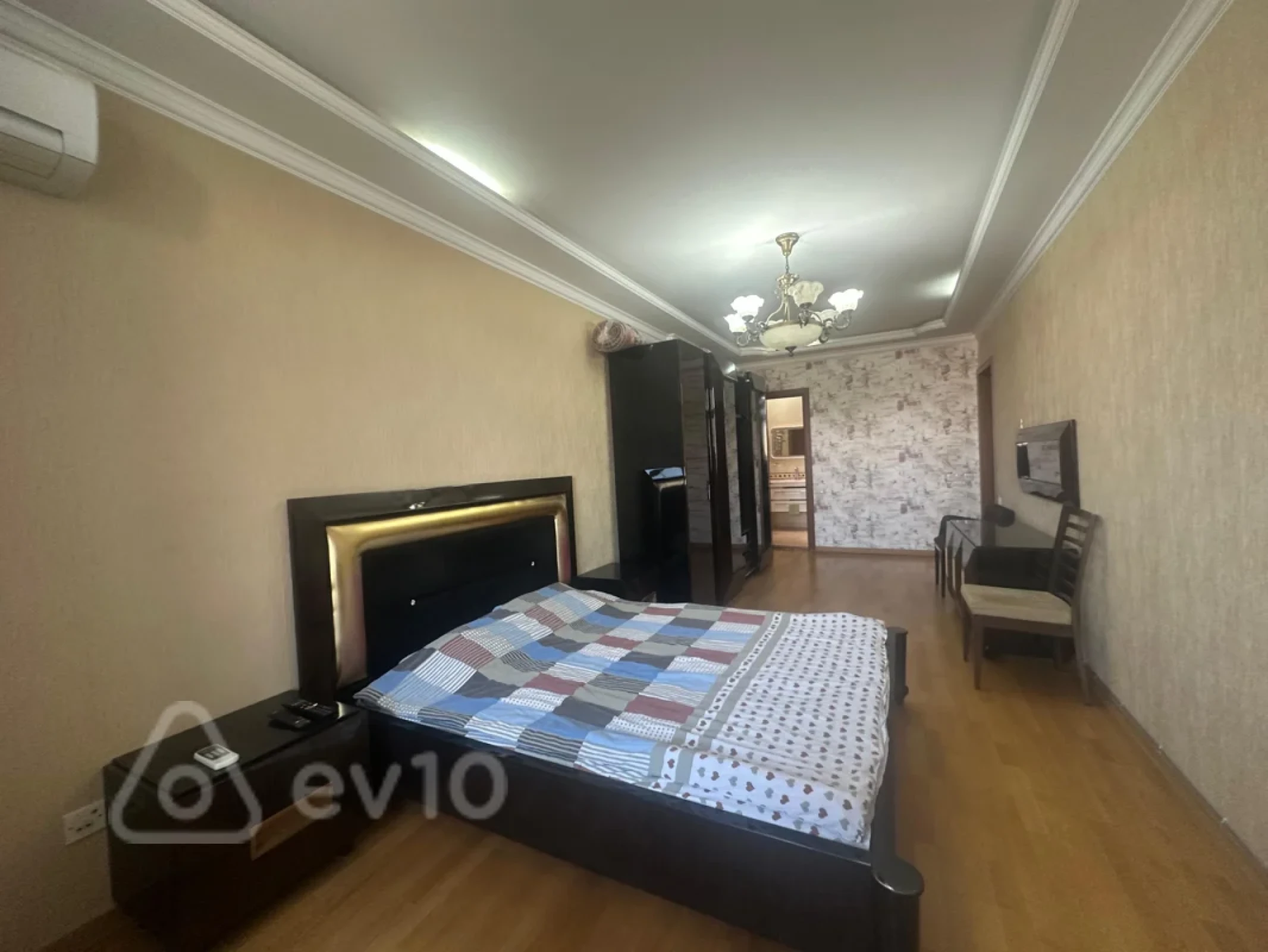 Kirayə verilir 3 otaqlı yeni tikili 130 m²