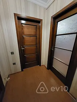 Satılır 2 otaqlı köhnə tikili 32 m²