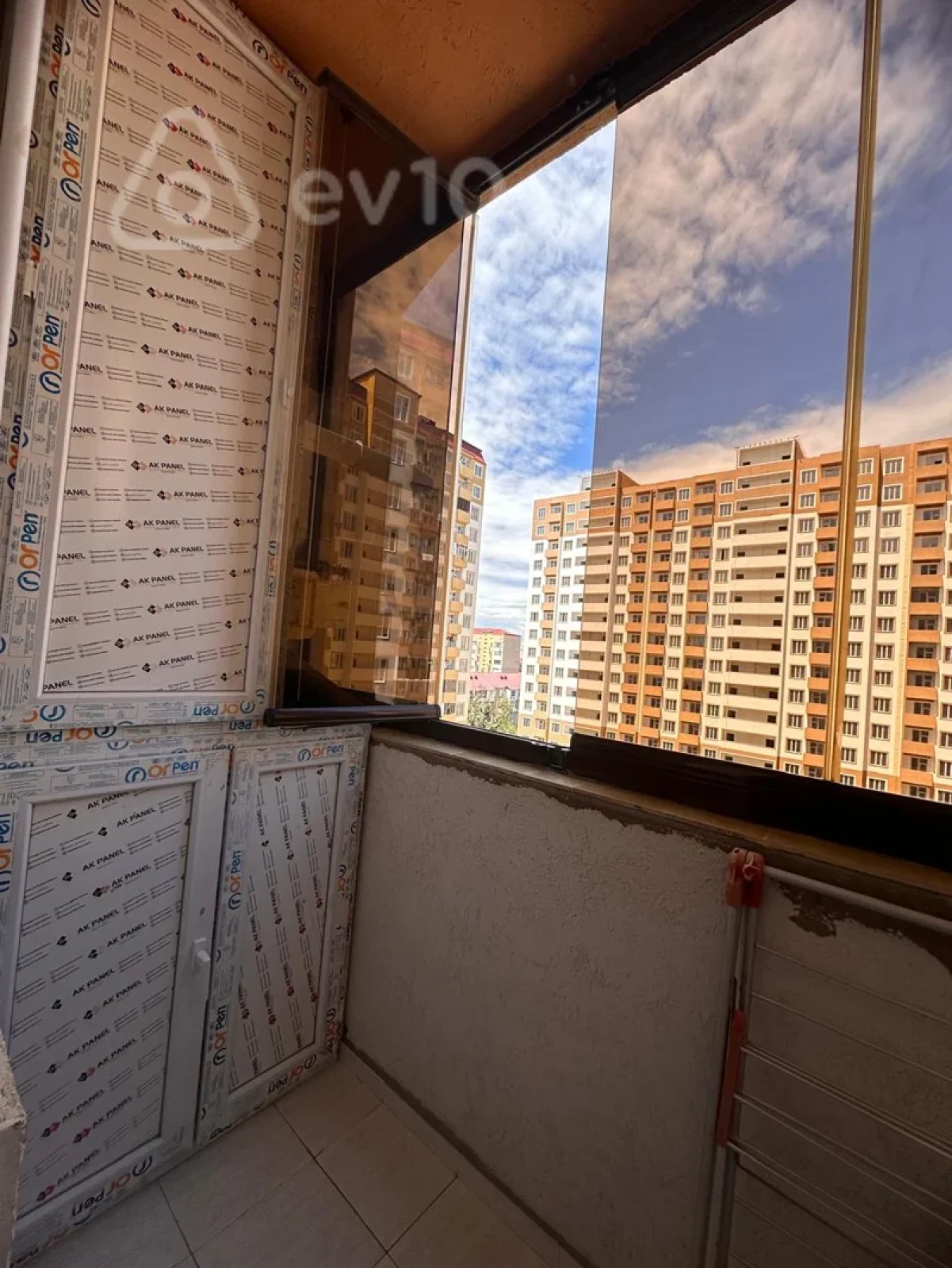 Kirayə verilir 2 otaqlı yeni tikili 106 m²