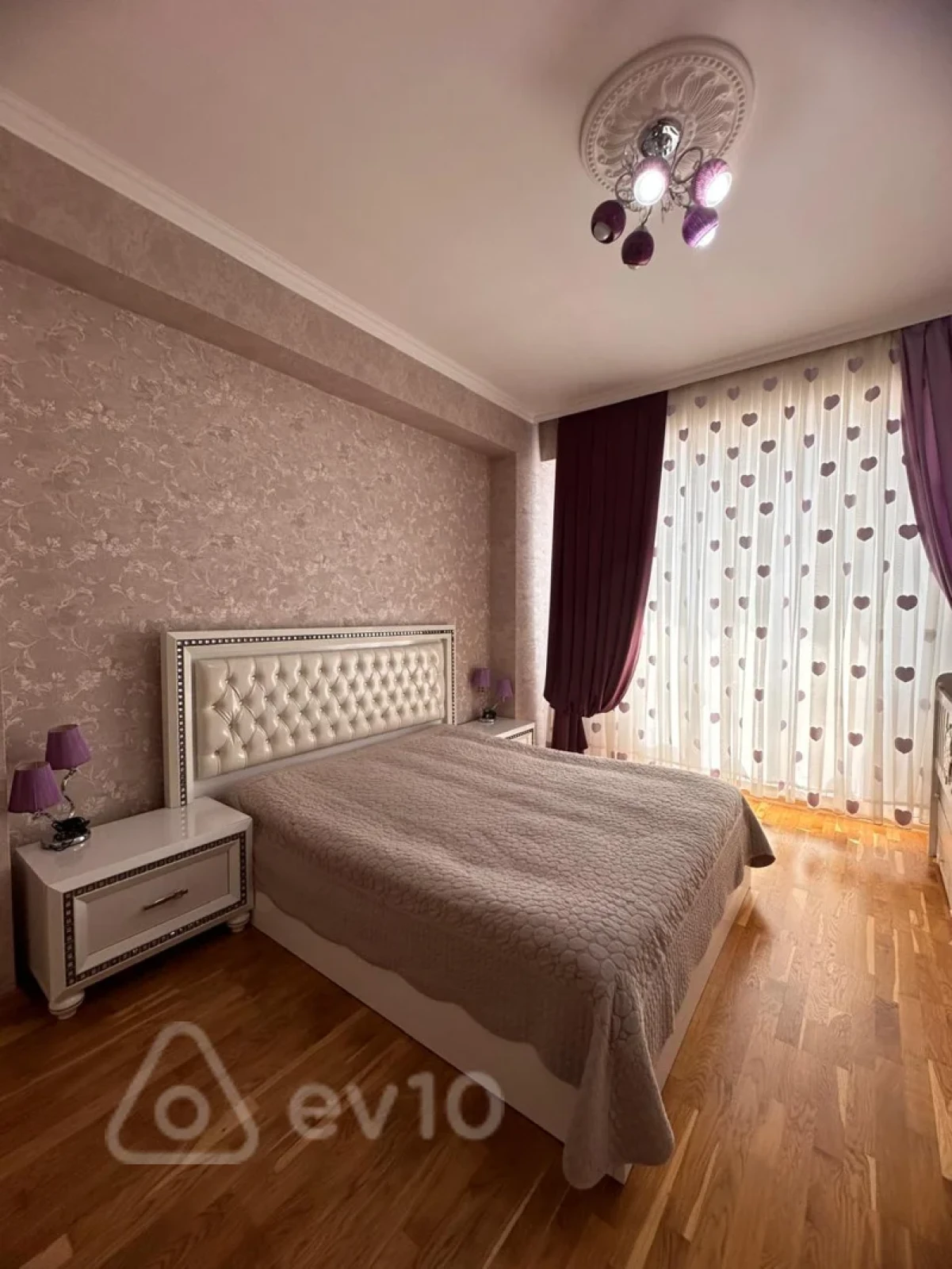 Kirayə verilir 2 otaqlı yeni tikili 106 m²