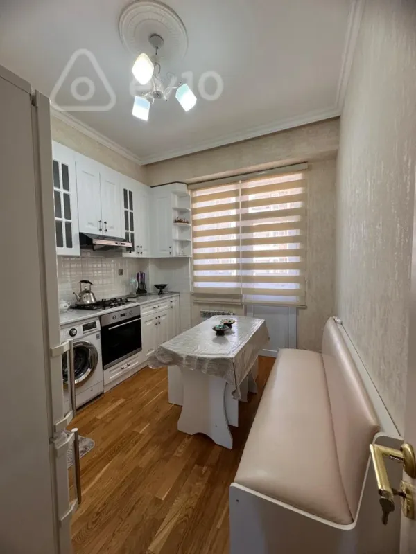 Kirayə verilir 2 otaqlı yeni tikili 106 m²