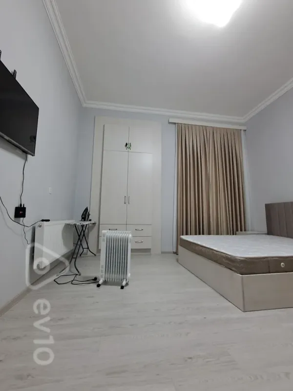 Kirayə verilir 1 otaqlı köhnə tikili 35 m²