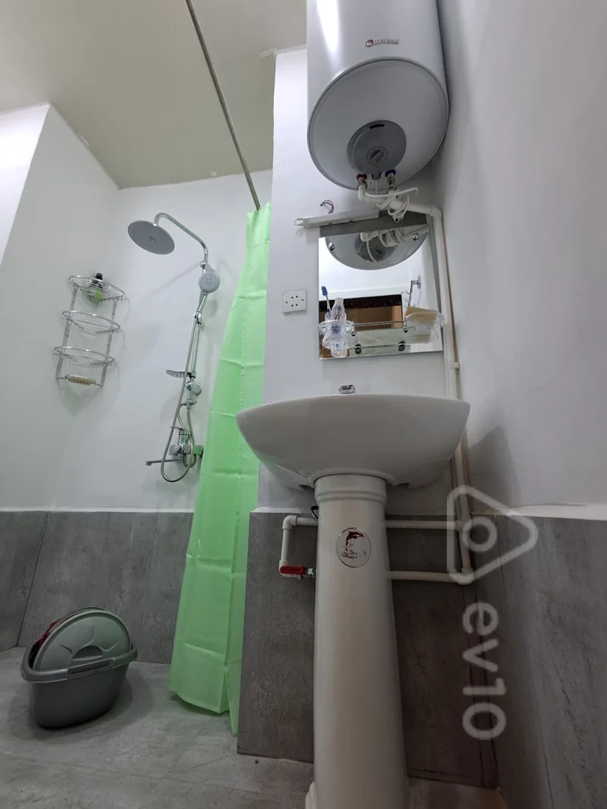 Kirayə verilir 1 otaqlı köhnə tikili 35 m²