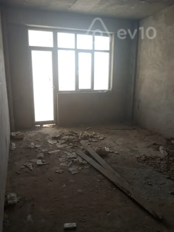 Satılır 4 otaqlı yeni tikili 217 m²