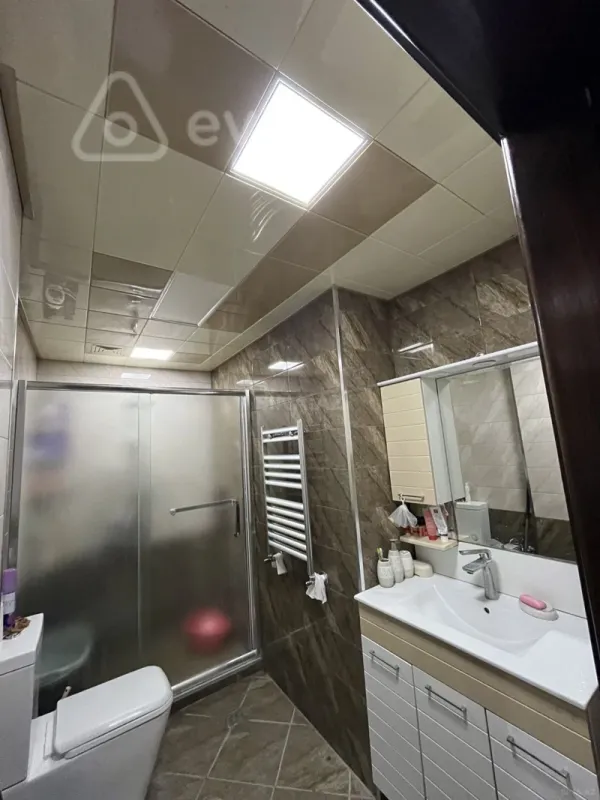 Satılır 3 otaqlı yeni tikili 90 m²