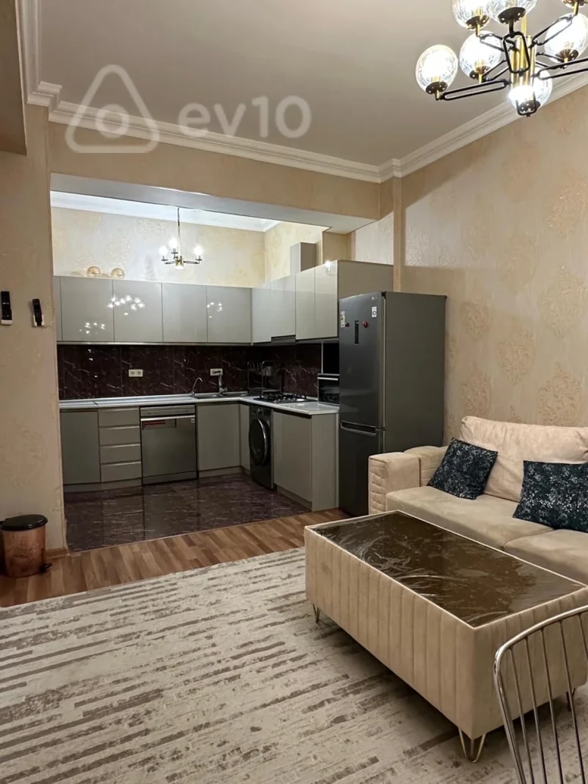 Kirayə verilir 2 otaqlı yeni tikili 98 m²