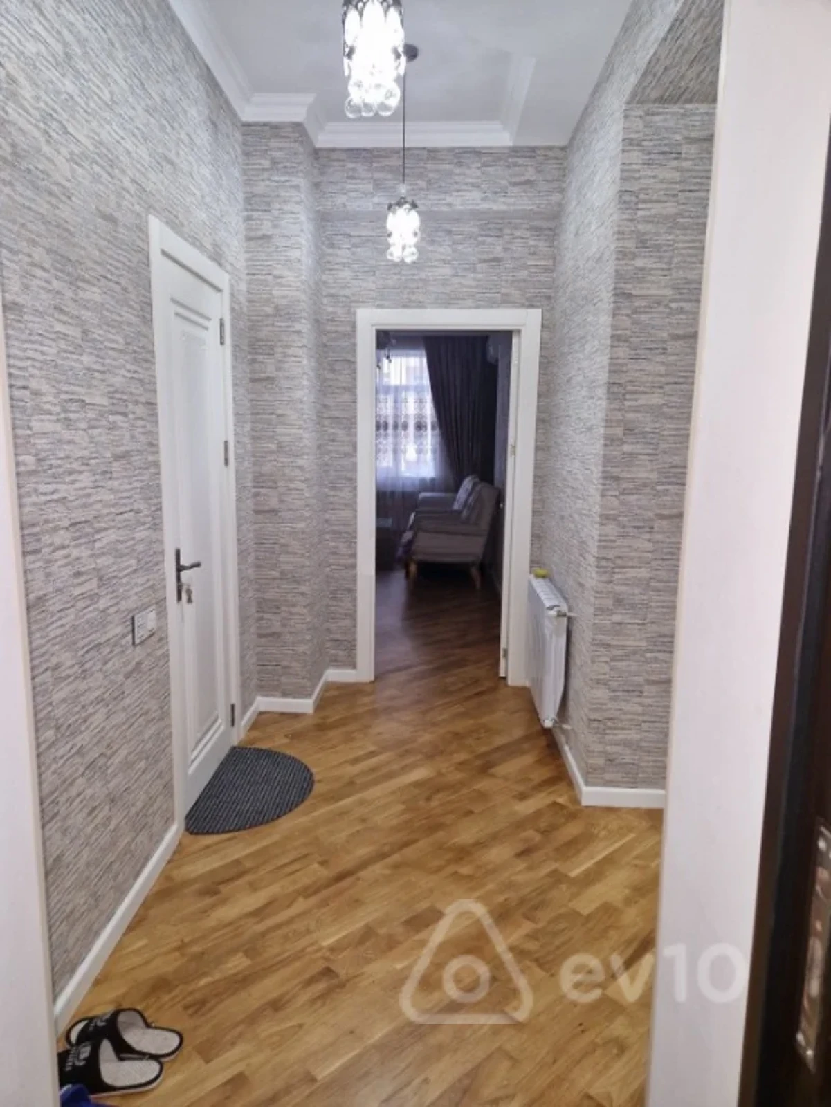 Kirayə verilir 2 otaqlı yeni tikili 70 m²