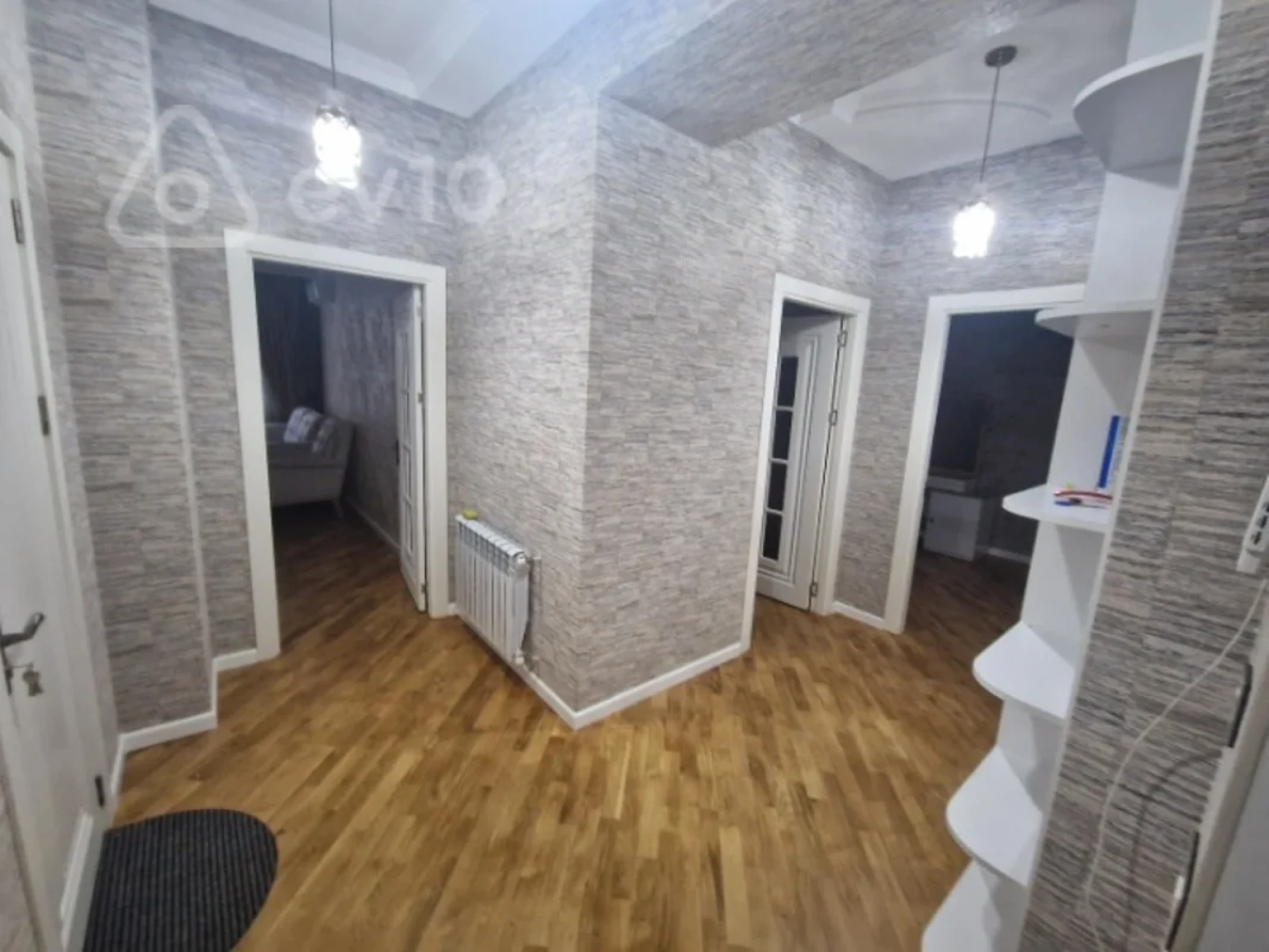 Kirayə verilir 2 otaqlı yeni tikili 70 m²