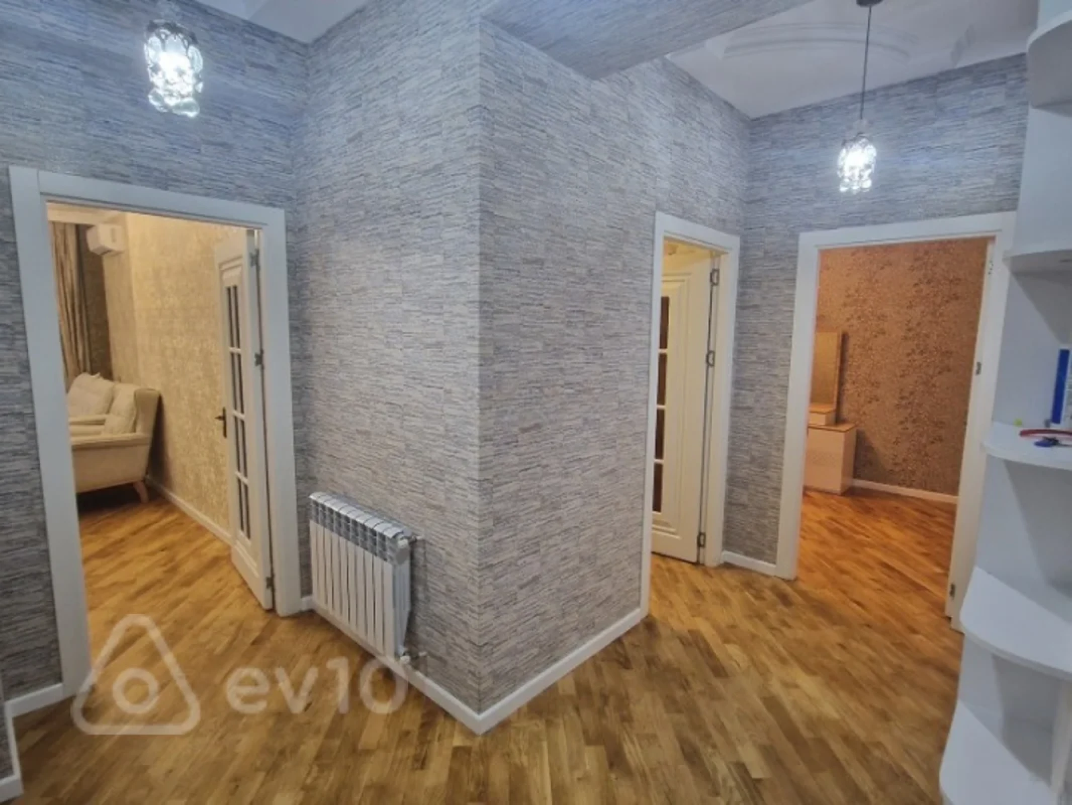 Kirayə verilir 2 otaqlı yeni tikili 70 m²