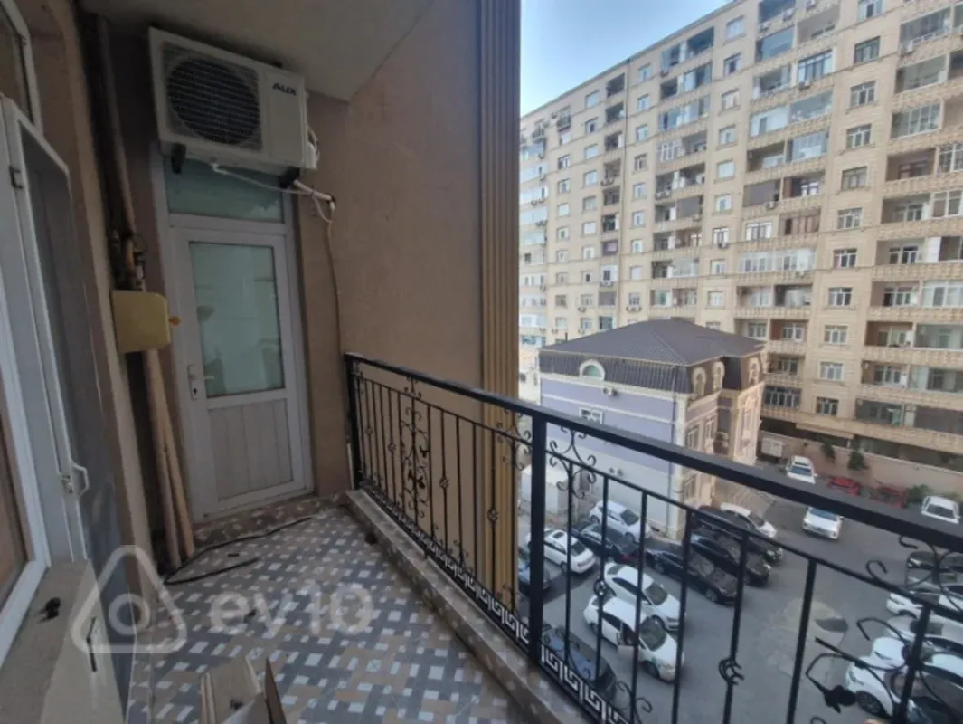 Kirayə verilir 2 otaqlı yeni tikili 70 m²