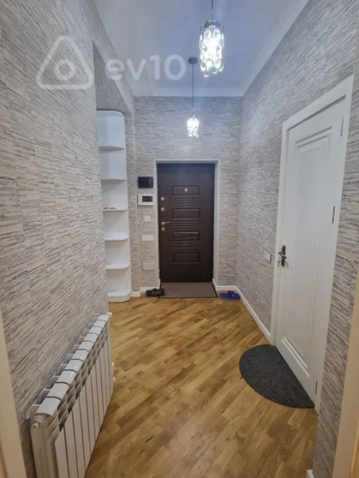 Kirayə verilir 2 otaqlı yeni tikili 70 m²