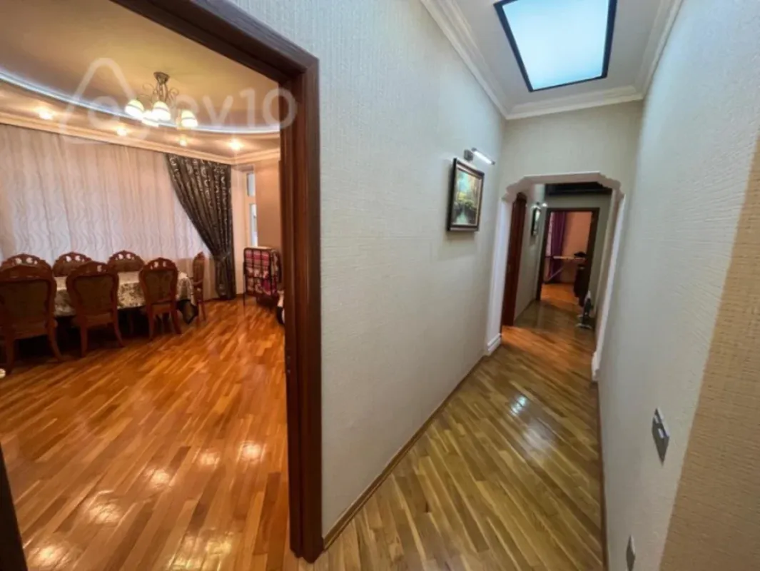 Kirayə verilir 2 otaqlı yeni tikili 85 m²