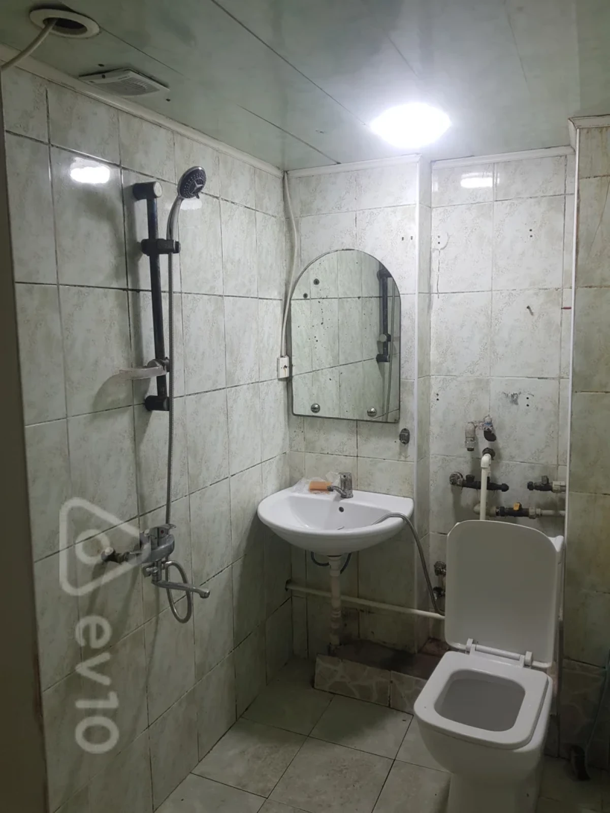 Kirayə verilir 2 otaqlı yeni tikili 50 m²