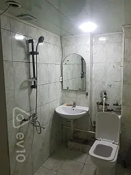Kirayə verilir 2 otaqlı yeni tikili 50 m²