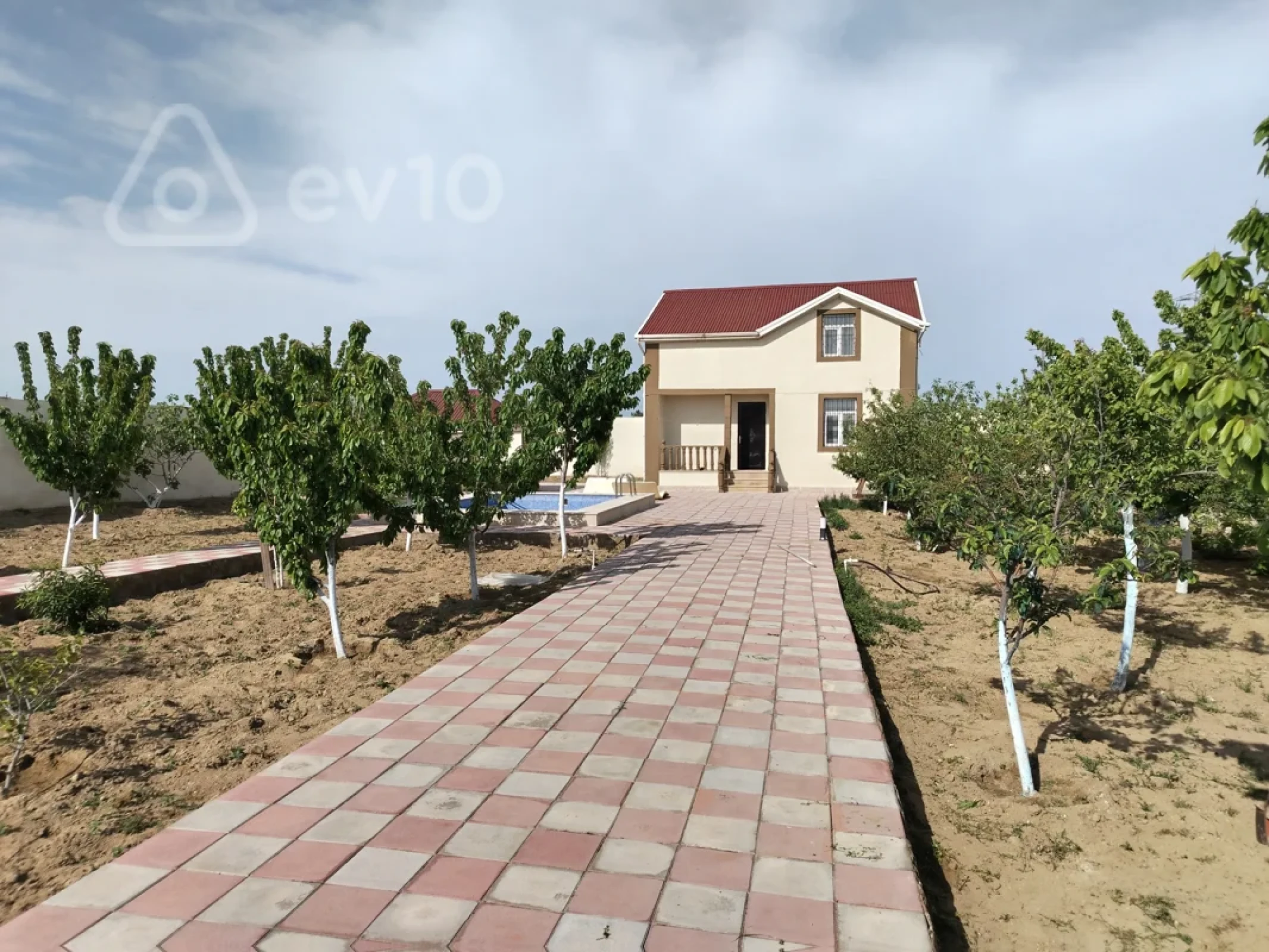 Kirayə verilir 3 otaqlı həyət evi 120 m²