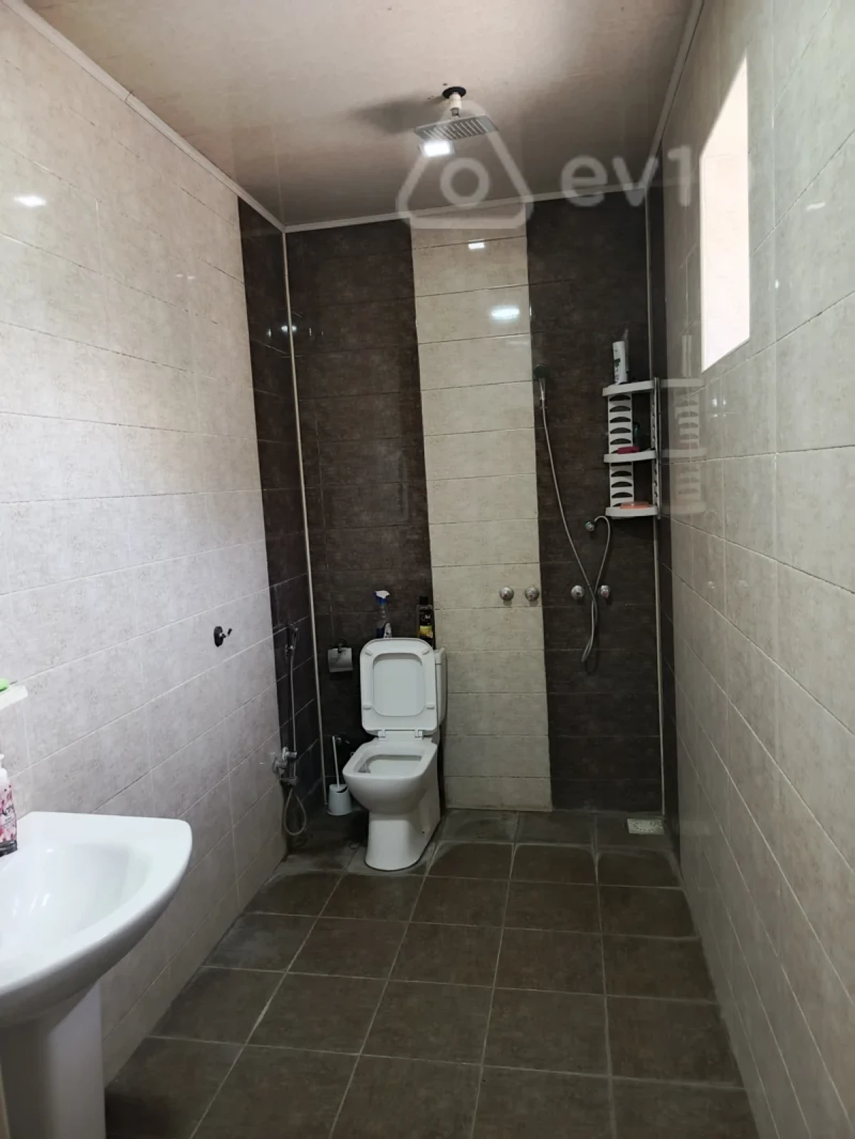 Kirayə verilir 4 otaqlı həyət evi 80 m²