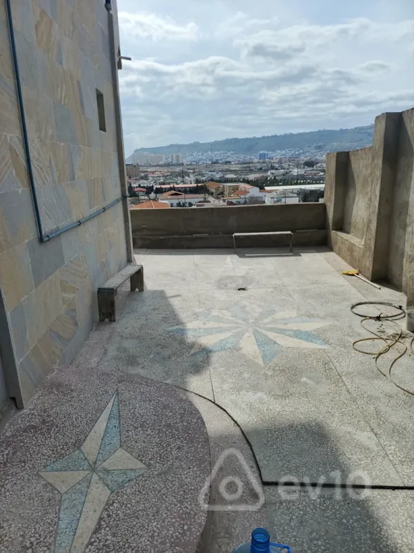 Kirayə verilir 4 otaqlı həyət evi 80 m²