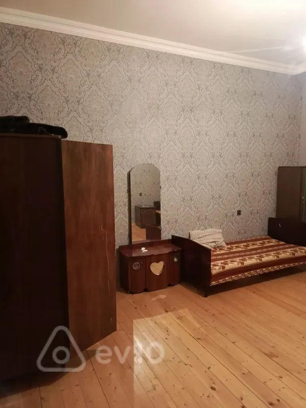 Kirayə verilir 4 otaqlı həyət evi 80 m²