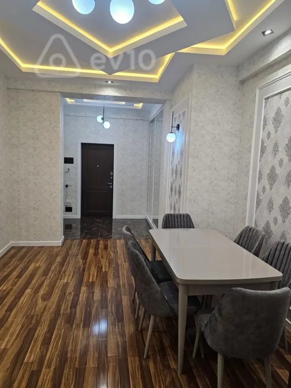 Satılır 2 otaqlı yeni tikili 68 m²