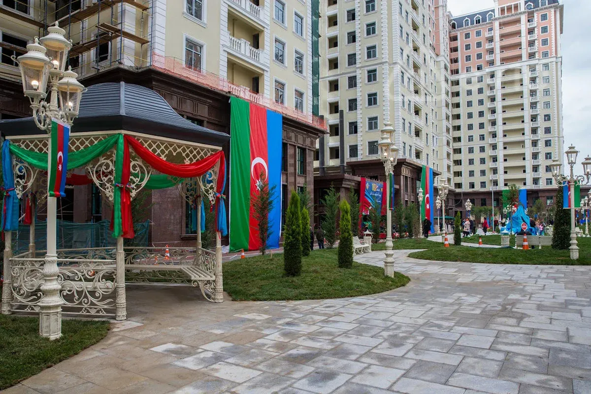 Satılır 2 otaqlı yeni tikili 68 m²