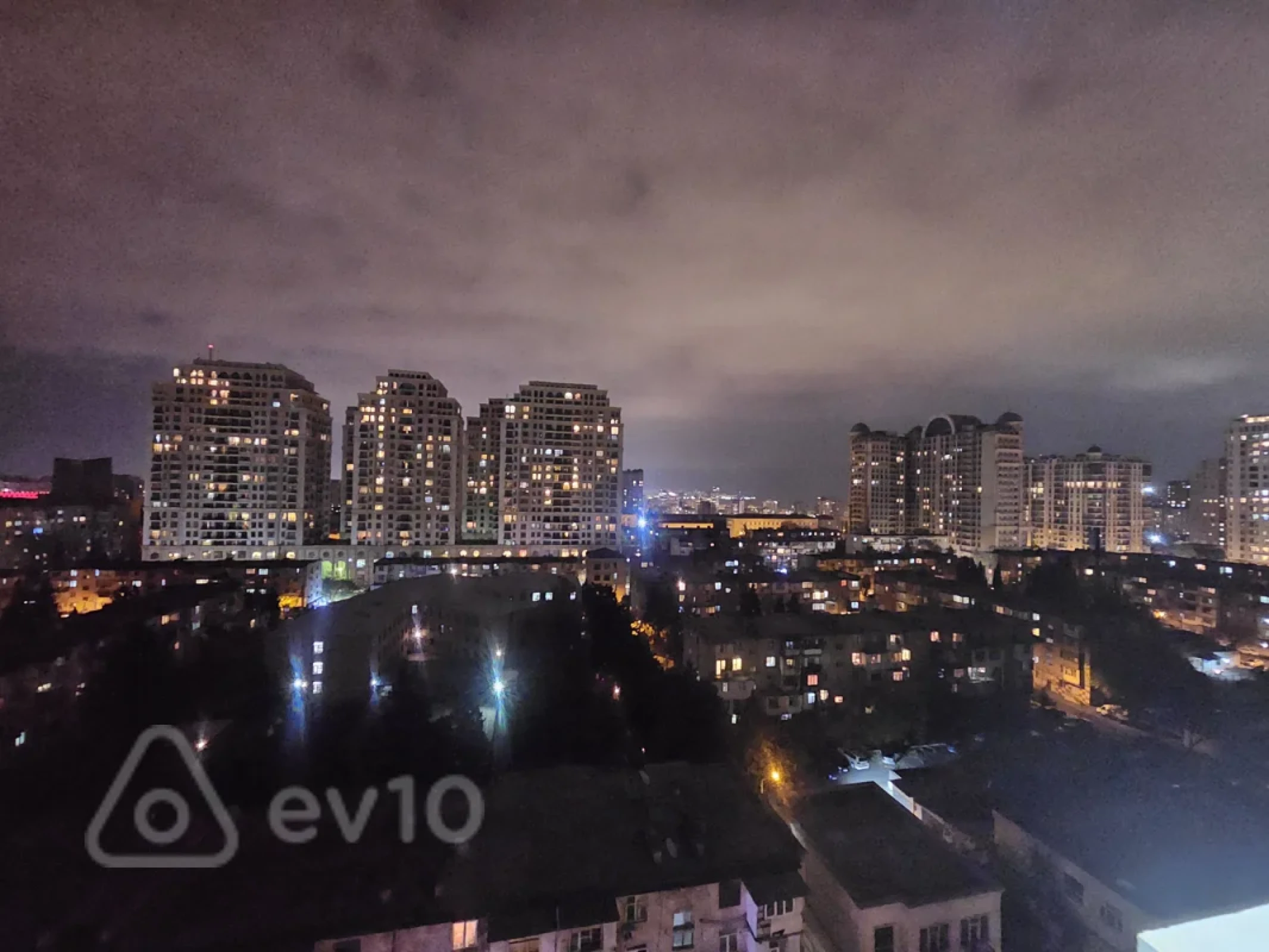 Satılır 2 otaqlı yeni tikili 68 m²
