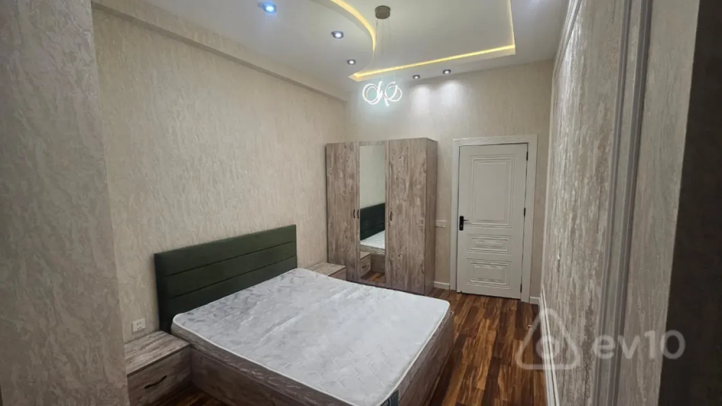Satılır 2 otaqlı yeni tikili 68 m²