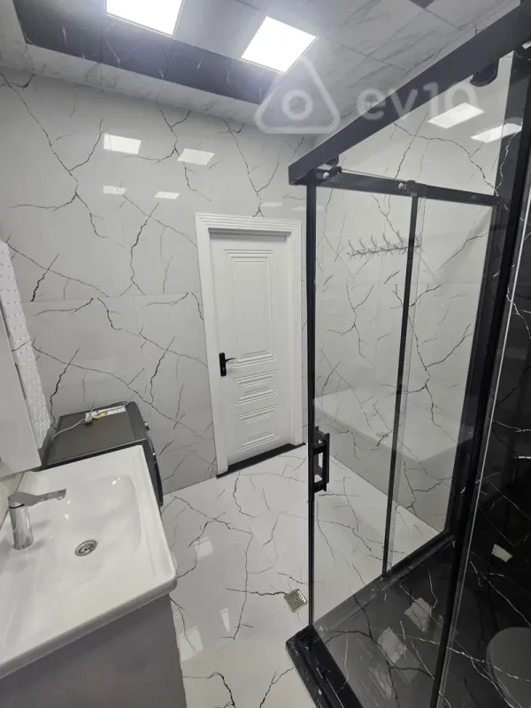 Satılır 2 otaqlı yeni tikili 68 m²