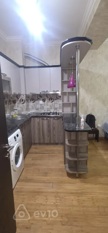 Kirayə verilir 2 otaqlı yeni tikili 70 m²