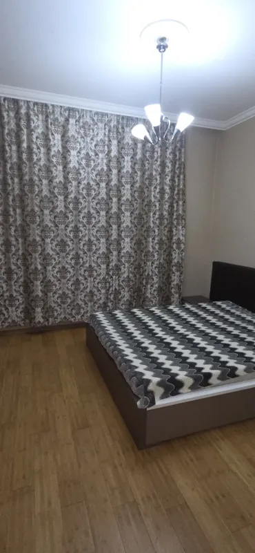 Kirayə verilir 2 otaqlı yeni tikili 70 m²
