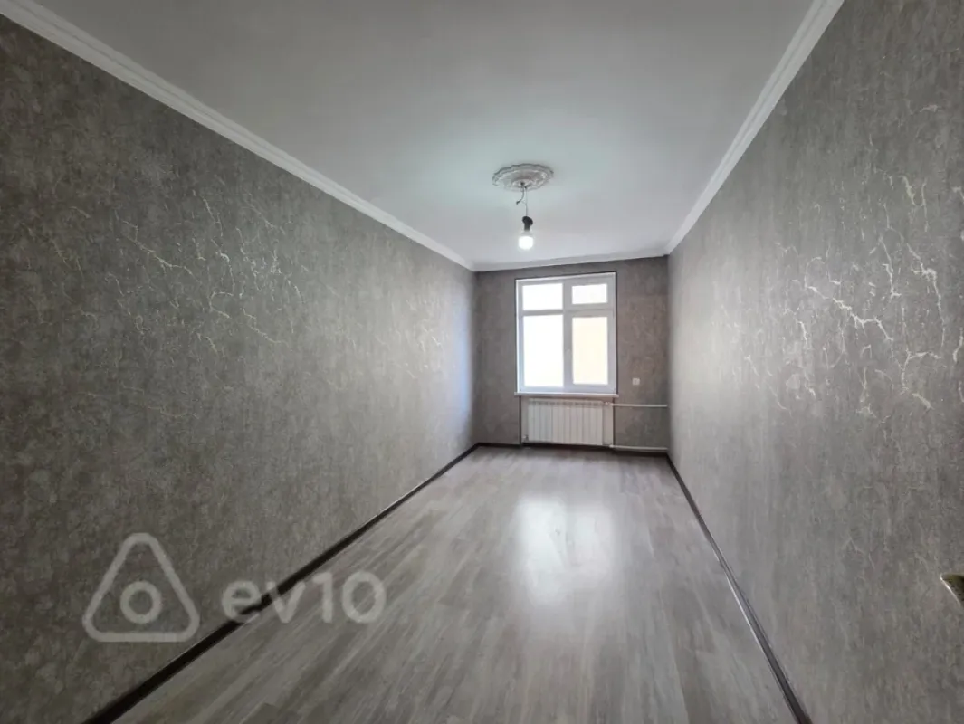 Satılır 3 otaqlı köhnə tikili 65 m²