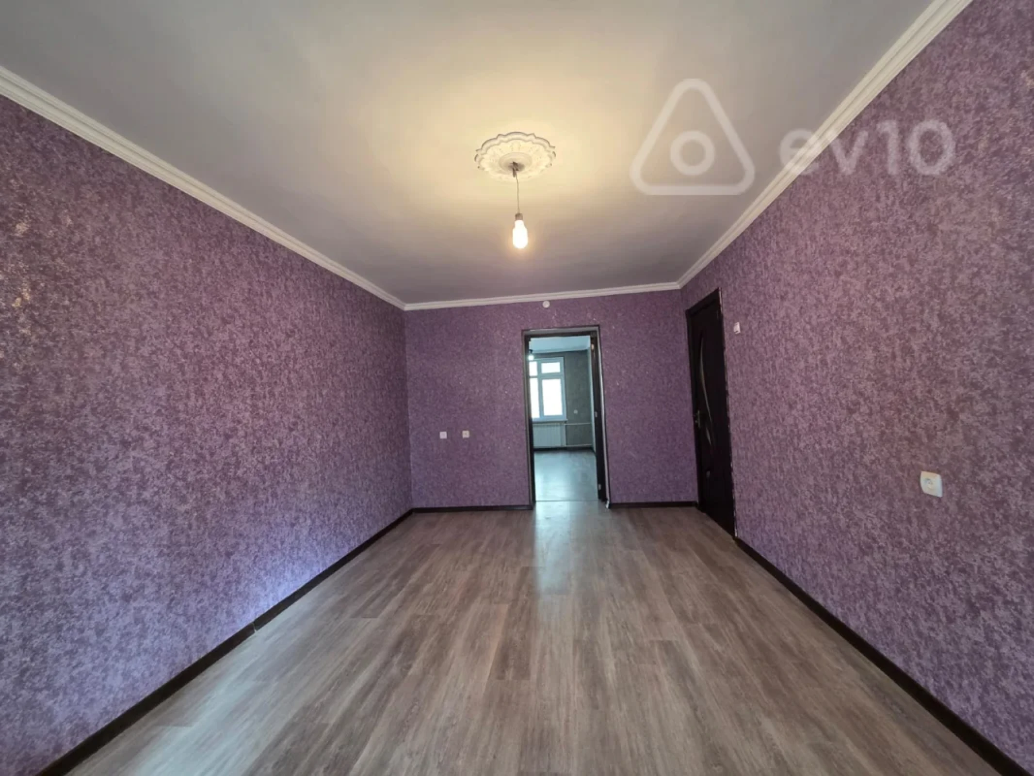 Satılır 3 otaqlı köhnə tikili 65 m²