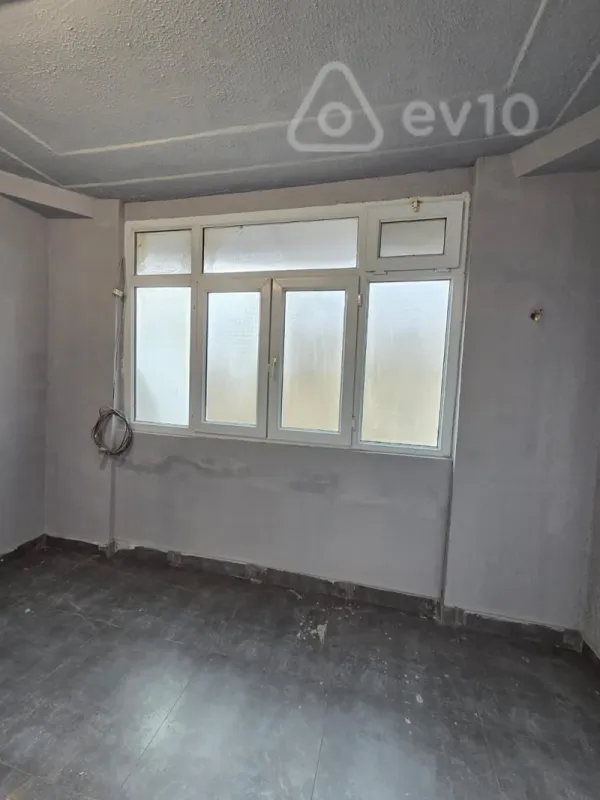 Satılır 3 otaqlı köhnə tikili 65 m²