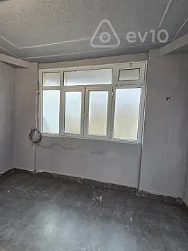 Satılır 3 otaqlı köhnə tikili 65 m²