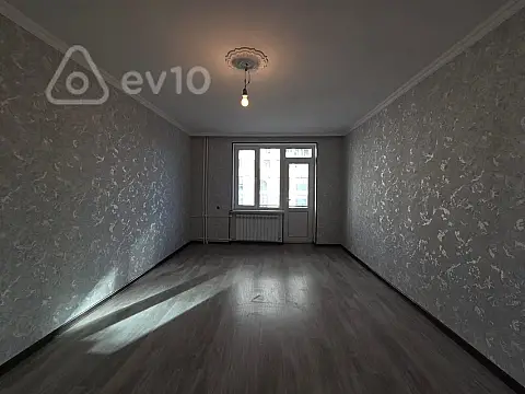 Satılır 3 otaqlı köhnə tikili 65 m²