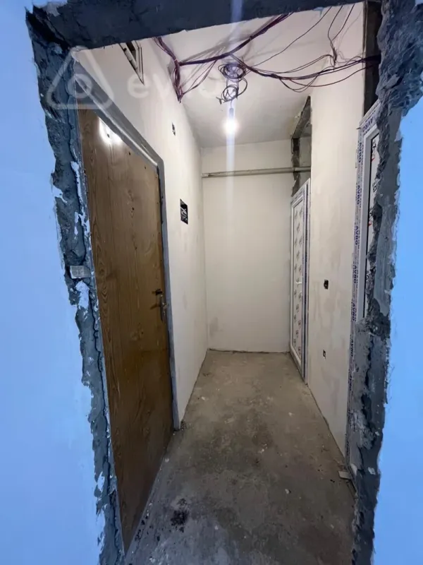 Satılır 1 otaqlı köhnə tikili 30 m²