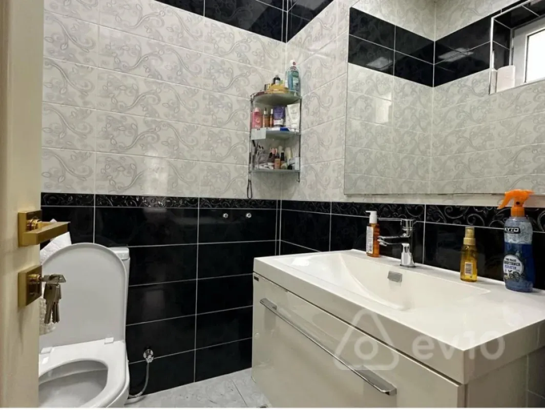 Kirayə verilir 6 otaqlı həyət evi 350 m²